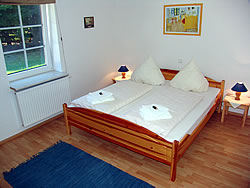 Schlafzimmer der Ferienwohnung 2